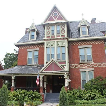 Spencer House Bed & Breakfast Erie Dış mekan fotoğraf